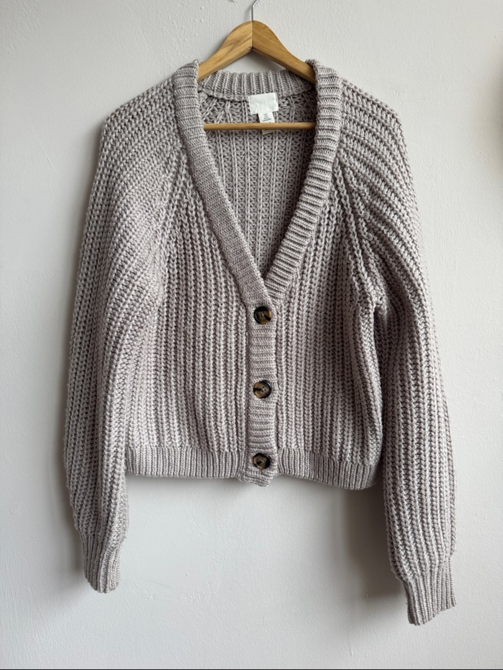 H&M Chunky V-Neck Button Front Women's Cardigan Sweater - Size S